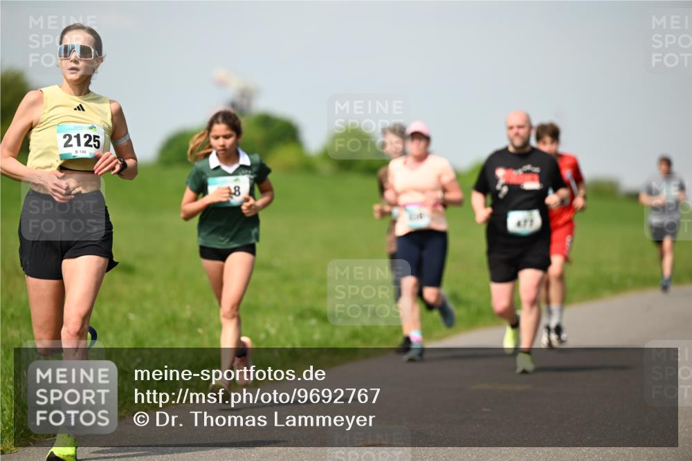 10.05.2026 - 8. Wedeler Halbmarathon Dr. Thomas Lammeyer http://msf.ph/oto/9692767 10.05.2026 11:16:22 Laufen 2125, 140 meine-sportfotos.de