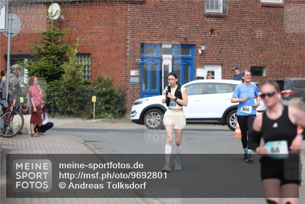 10.05.2026 - 8. Wedeler Halbmarathon Andreas Tolksdorf http://msf.ph/oto/9692801 10.05.2026 10:17:10 Laufen 483, 516 meine-sportfotos.de