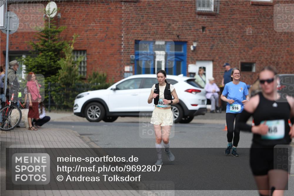 10.05.2026 - 8. Wedeler Halbmarathon Andreas Tolksdorf http://msf.ph/oto/9692807 10.05.2026 10:17:10 Laufen 48, 516, 68 meine-sportfotos.de