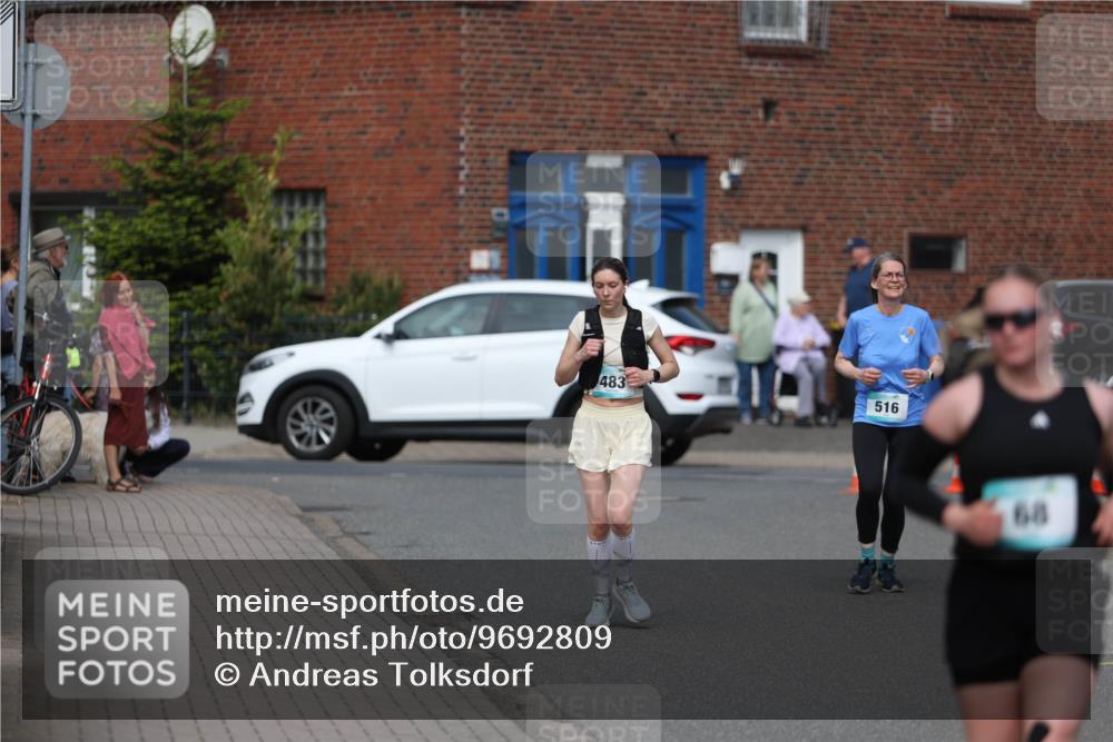 10.05.2026 - 8. Wedeler Halbmarathon Andreas Tolksdorf http://msf.ph/oto/9692809 10.05.2026 10:17:10 Laufen 483, 516, 68 meine-sportfotos.de