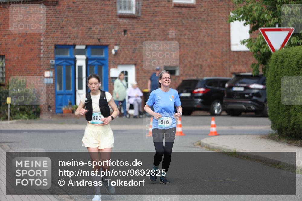 10.05.2026 - 8. Wedeler Halbmarathon Andreas Tolksdorf http://msf.ph/oto/9692825 10.05.2026 10:17:12 Laufen 483, 516 meine-sportfotos.de