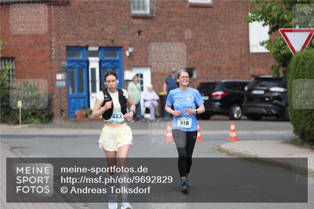 10.05.2026 - 8. Wedeler Halbmarathon Andreas Tolksdorf http://msf.ph/oto/9692829 10.05.2026 10:17:12 Laufen 483, 516 meine-sportfotos.de