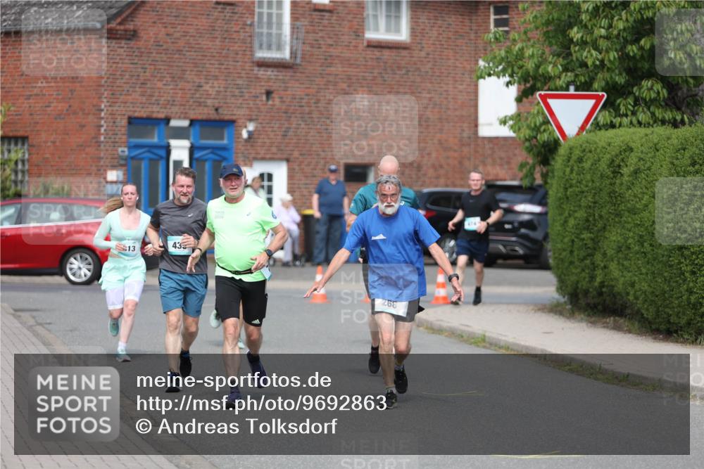 10.05.2026 - 8. Wedeler Halbmarathon Andreas Tolksdorf http://msf.ph/oto/9692863 10.05.2026 10:17:27 Laufen 13, 43, 2026, 268 meine-sportfotos.de