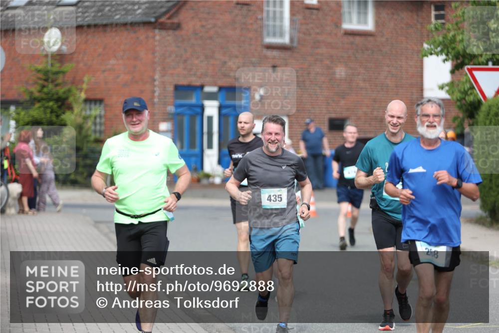 10.05.2026 - 8. Wedeler Halbmarathon Andreas Tolksdorf http://msf.ph/oto/9692888 10.05.2026 10:17:29 Laufen 2026, 435, 268 meine-sportfotos.de