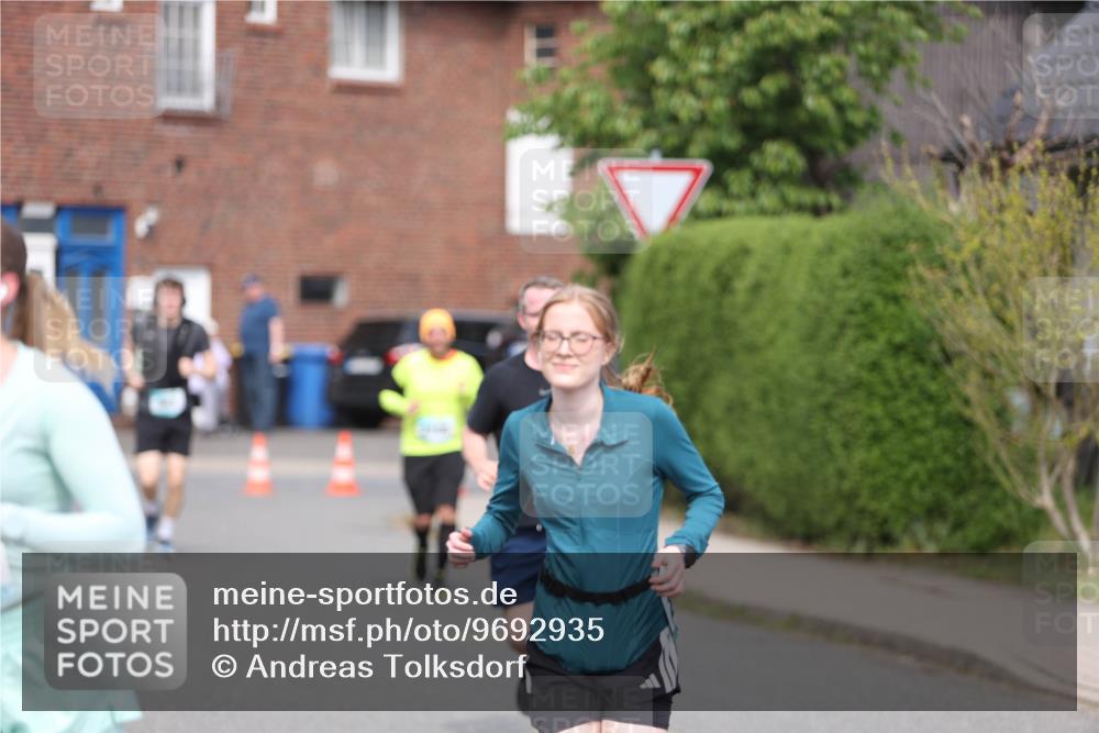 10.05.2026 - 8. Wedeler Halbmarathon Andreas Tolksdorf http://msf.ph/oto/9692935 10.05.2026 10:17:33 Laufen  meine-sportfotos.de