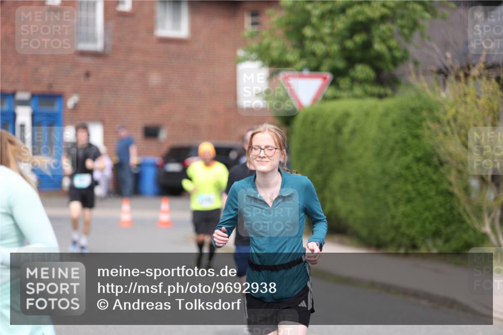 10.05.2026 - 8. Wedeler Halbmarathon Andreas Tolksdorf http://msf.ph/oto/9692938 10.05.2026 10:17:33 Laufen  meine-sportfotos.de