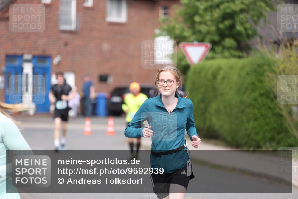 10.05.2026 - 8. Wedeler Halbmarathon Andreas Tolksdorf http://msf.ph/oto/9692939 10.05.2026 10:17:34 Laufen  meine-sportfotos.de
