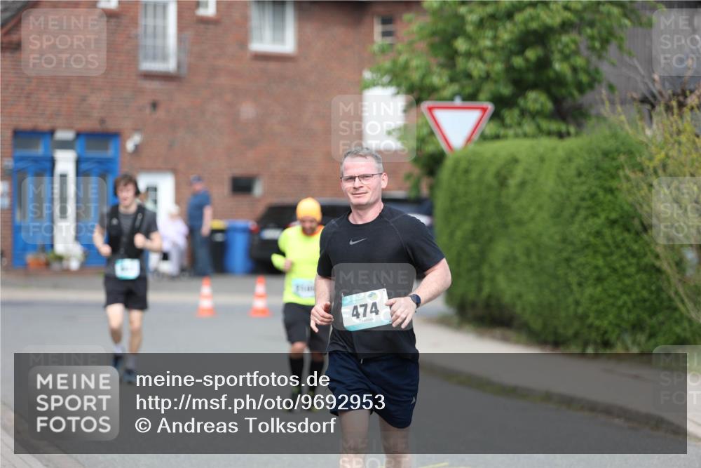 10.05.2026 - 8. Wedeler Halbmarathon Andreas Tolksdorf http://msf.ph/oto/9692953 10.05.2026 10:17:35 Laufen 474 meine-sportfotos.de