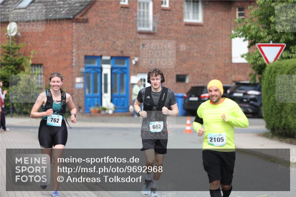 10.05.2026 - 8. Wedeler Halbmarathon Andreas Tolksdorf http://msf.ph/oto/9692968 10.05.2026 10:17:38 Laufen 762, 662, 2105 meine-sportfotos.de