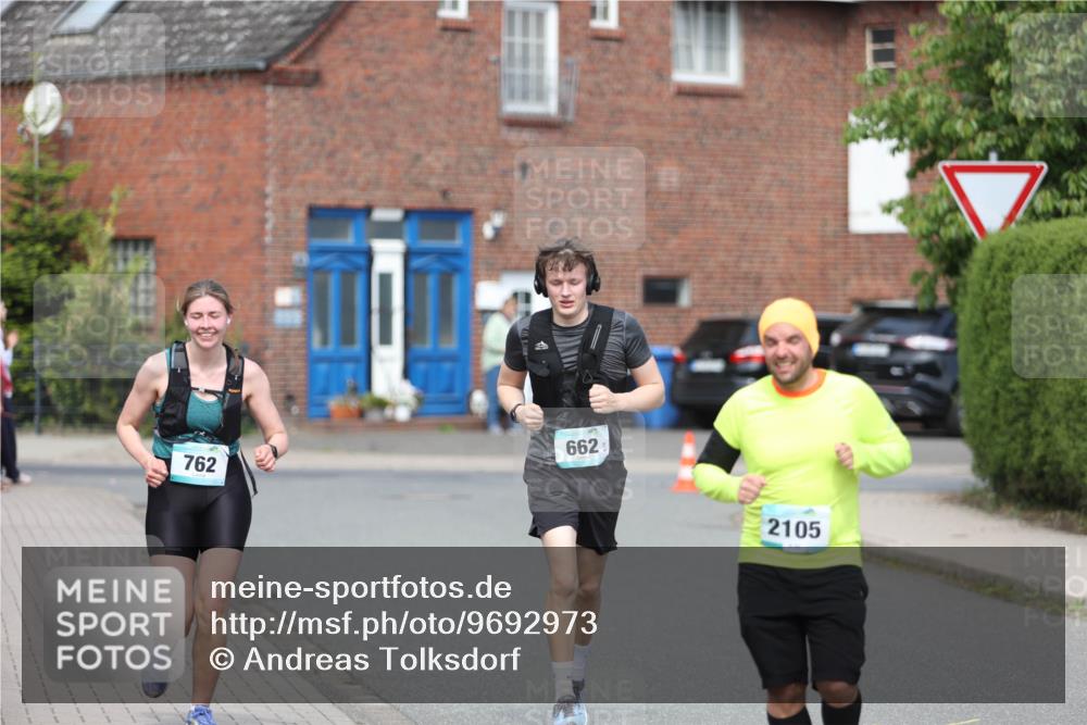 10.05.2026 - 8. Wedeler Halbmarathon Andreas Tolksdorf http://msf.ph/oto/9692973 10.05.2026 10:17:38 Laufen 762, 662, 2105 meine-sportfotos.de