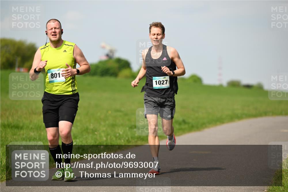 10.05.2026 - 8. Wedeler Halbmarathon Dr. Thomas Lammeyer http://msf.ph/oto/9693007 10.05.2026 11:16:48 Laufen 801, 1027 meine-sportfotos.de