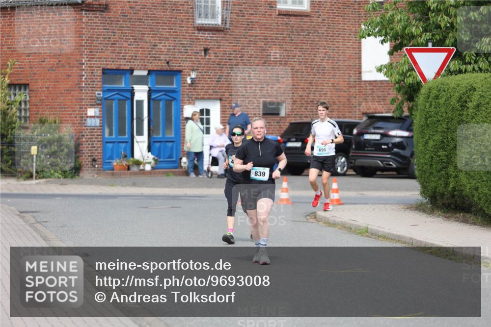 10.05.2026 - 8. Wedeler Halbmarathon Andreas Tolksdorf http://msf.ph/oto/9693008 10.05.2026 10:17:45 Laufen 839, 691 meine-sportfotos.de