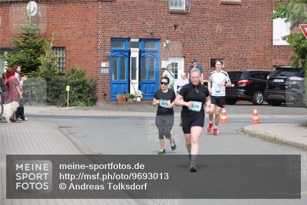 10.05.2026 - 8. Wedeler Halbmarathon Andreas Tolksdorf http://msf.ph/oto/9693013 10.05.2026 10:17:46 Laufen 839, 475, 691, 2670 meine-sportfotos.de