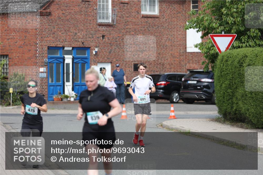 10.05.2026 - 8. Wedeler Halbmarathon Andreas Tolksdorf http://msf.ph/oto/9693043 10.05.2026 10:17:48 Laufen 475, 839, 691 meine-sportfotos.de