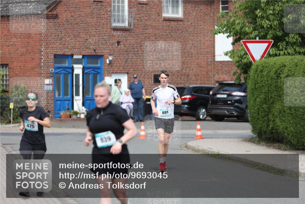 10.05.2026 - 8. Wedeler Halbmarathon Andreas Tolksdorf http://msf.ph/oto/9693045 10.05.2026 10:17:48 Laufen 475, 839, 691 meine-sportfotos.de