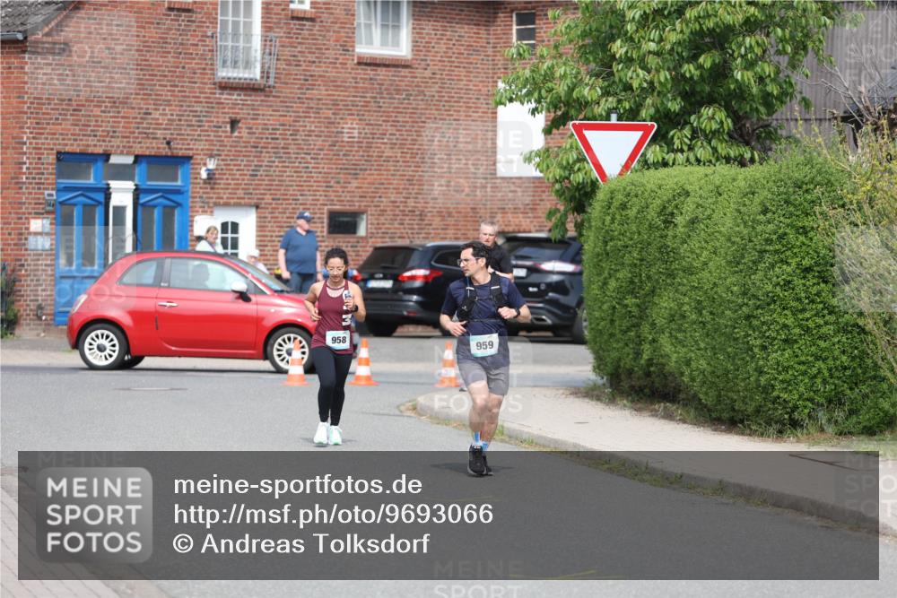 10.05.2026 - 8. Wedeler Halbmarathon Andreas Tolksdorf http://msf.ph/oto/9693066 10.05.2026 10:18:06 Laufen 958, 959 meine-sportfotos.de