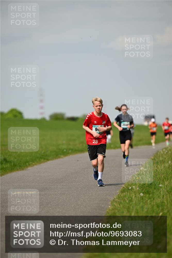 10.05.2026 - 8. Wedeler Halbmarathon Dr. Thomas Lammeyer http://msf.ph/oto/9693083 10.05.2026 11:17:15 Laufen  meine-sportfotos.de