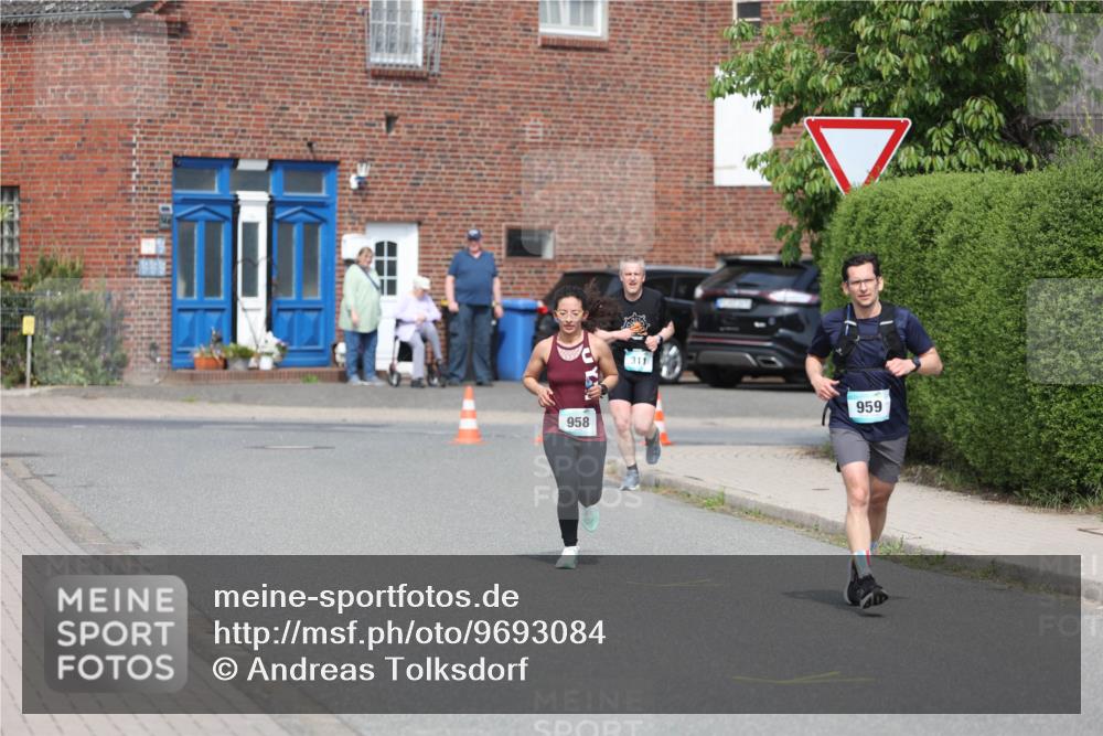10.05.2026 - 8. Wedeler Halbmarathon Andreas Tolksdorf http://msf.ph/oto/9693084 10.05.2026 10:18:07 Laufen 958, 311, 959 meine-sportfotos.de