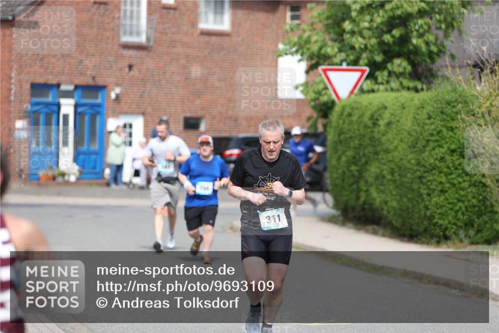 10.05.2026 - 8. Wedeler Halbmarathon Andreas Tolksdorf http://msf.ph/oto/9693109 10.05.2026 10:18:14 Laufen 766, 311 meine-sportfotos.de