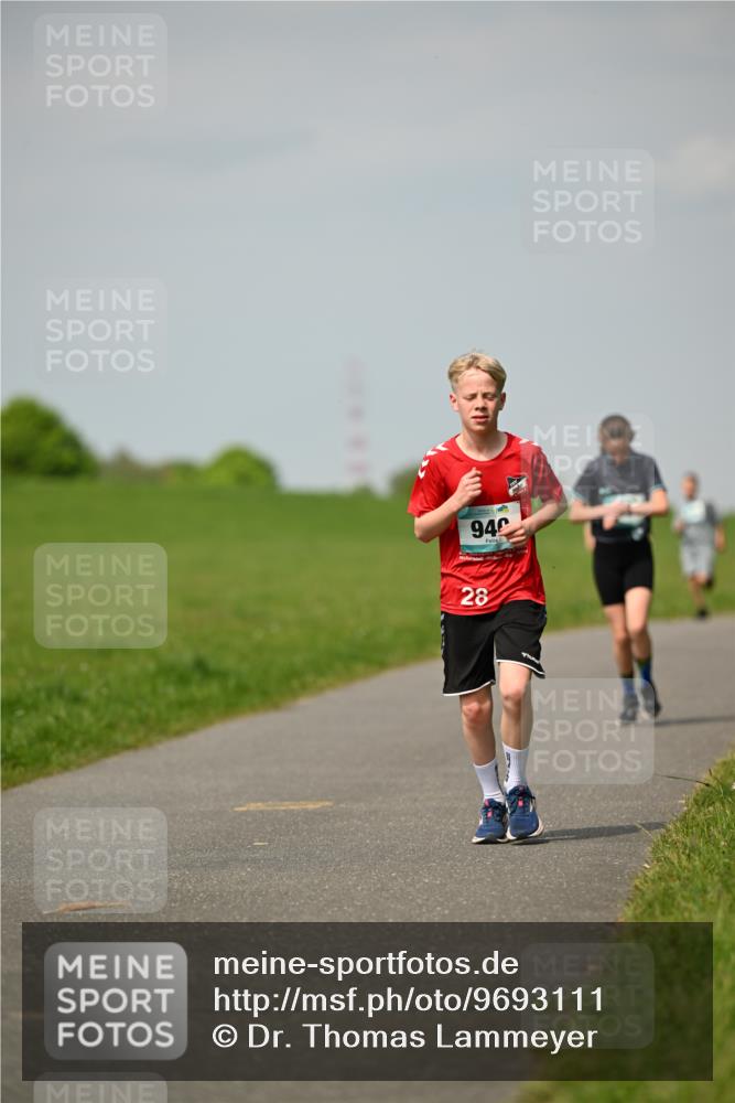 10.05.2026 - 8. Wedeler Halbmarathon Dr. Thomas Lammeyer http://msf.ph/oto/9693111 10.05.2026 11:17:16 Laufen 940 meine-sportfotos.de