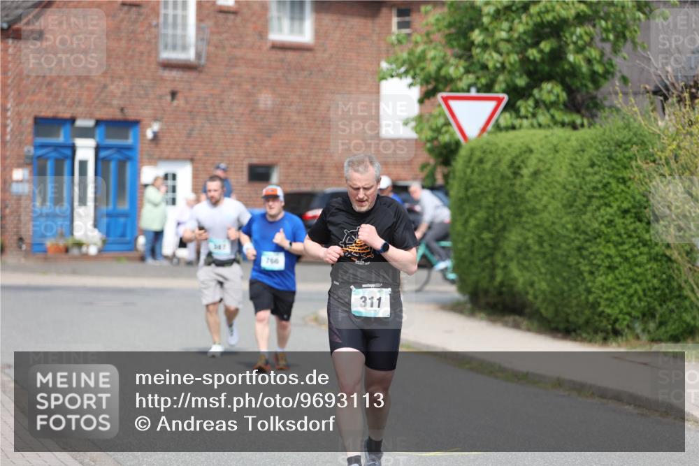 10.05.2026 - 8. Wedeler Halbmarathon Andreas Tolksdorf http://msf.ph/oto/9693113 10.05.2026 10:18:14 Laufen 766, 311 meine-sportfotos.de