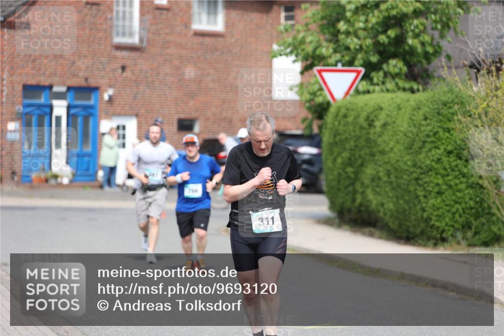 10.05.2026 - 8. Wedeler Halbmarathon Andreas Tolksdorf http://msf.ph/oto/9693120 10.05.2026 10:18:14 Laufen 766, 311 meine-sportfotos.de