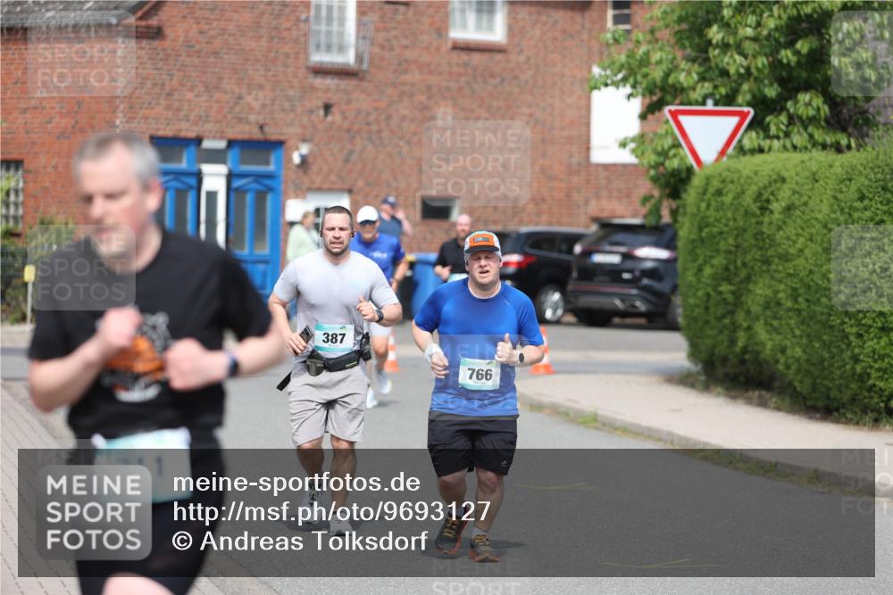 10.05.2026 - 8. Wedeler Halbmarathon Andreas Tolksdorf http://msf.ph/oto/9693127 10.05.2026 10:18:17 Laufen 311, 387, 766 meine-sportfotos.de