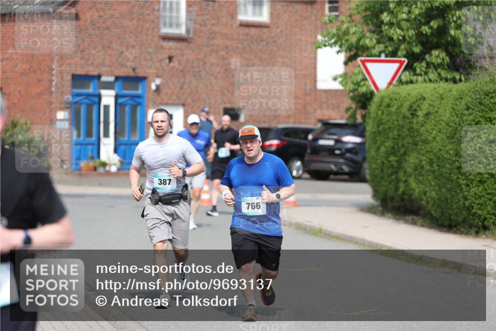 10.05.2026 - 8. Wedeler Halbmarathon Andreas Tolksdorf http://msf.ph/oto/9693137 10.05.2026 10:18:17 Laufen 387, 766 meine-sportfotos.de