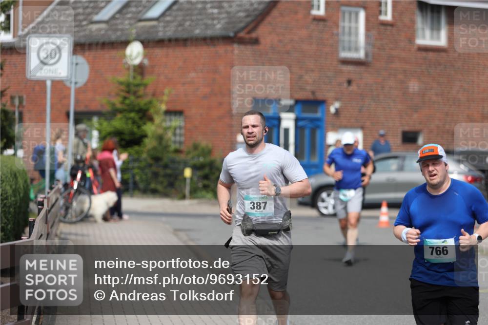 10.05.2026 - 8. Wedeler Halbmarathon Andreas Tolksdorf http://msf.ph/oto/9693152 10.05.2026 10:18:18 Laufen 30, 387, 766 meine-sportfotos.de