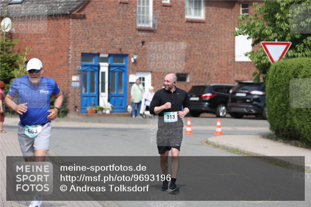 10.05.2026 - 8. Wedeler Halbmarathon Andreas Tolksdorf http://msf.ph/oto/9693196 10.05.2026 10:18:23 Laufen 683, 313 meine-sportfotos.de