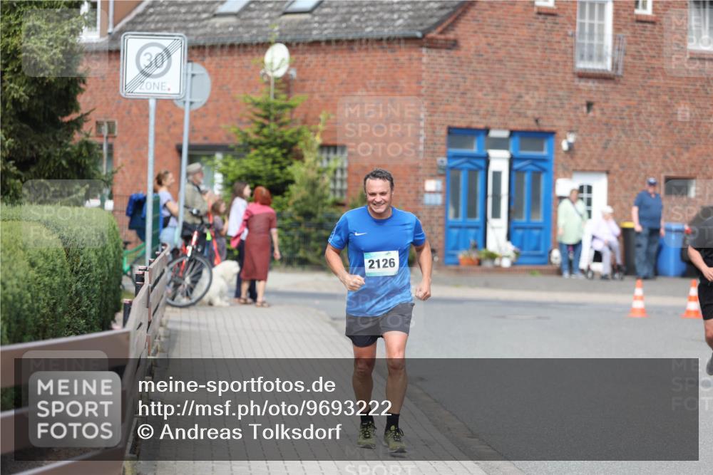 10.05.2026 - 8. Wedeler Halbmarathon Andreas Tolksdorf http://msf.ph/oto/9693222 10.05.2026 10:18:32 Laufen 30, 2126 meine-sportfotos.de