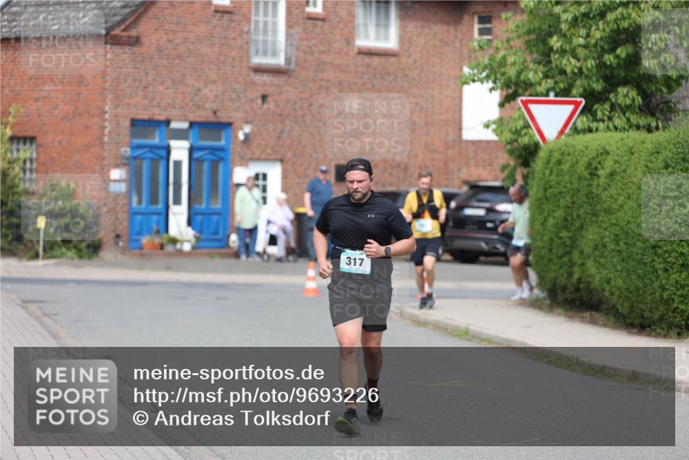 10.05.2026 - 8. Wedeler Halbmarathon Andreas Tolksdorf http://msf.ph/oto/9693226 10.05.2026 10:18:34 Laufen 317 meine-sportfotos.de
