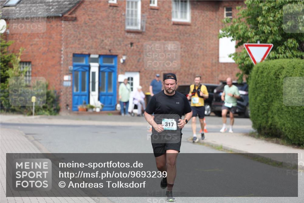 10.05.2026 - 8. Wedeler Halbmarathon Andreas Tolksdorf http://msf.ph/oto/9693239 10.05.2026 10:18:34 Laufen 317 meine-sportfotos.de