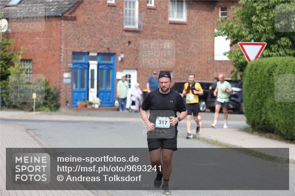 10.05.2026 - 8. Wedeler Halbmarathon Andreas Tolksdorf http://msf.ph/oto/9693241 10.05.2026 10:18:34 Laufen 317 meine-sportfotos.de