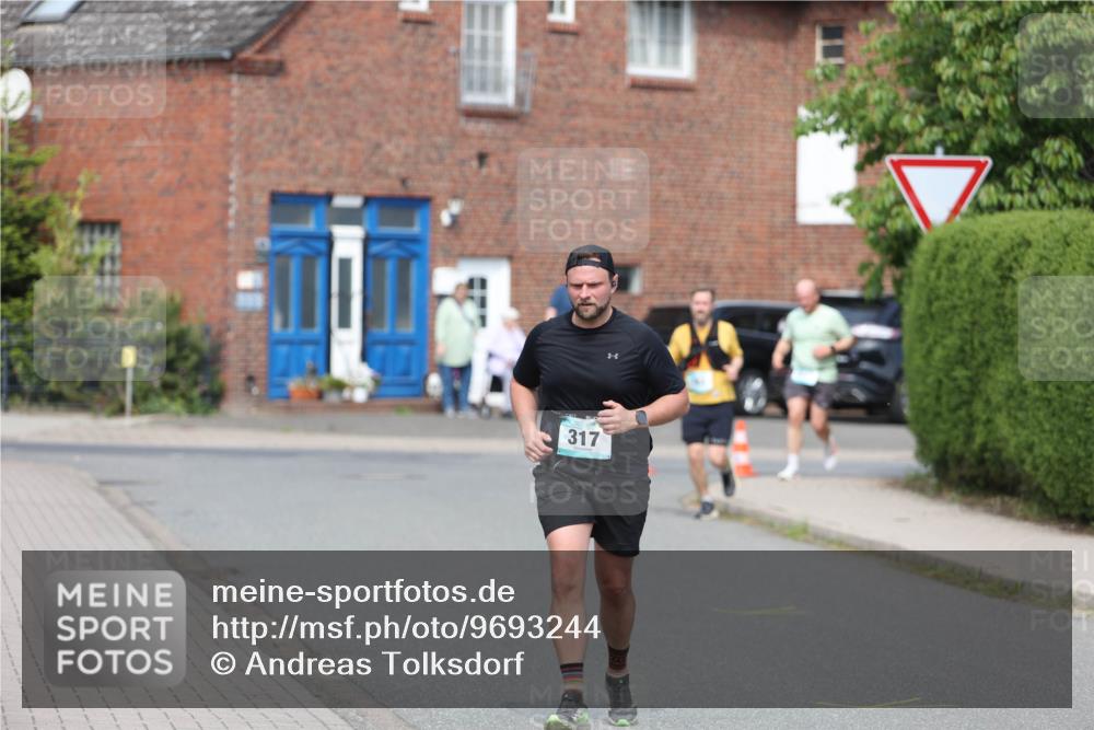 10.05.2026 - 8. Wedeler Halbmarathon Andreas Tolksdorf http://msf.ph/oto/9693244 10.05.2026 10:18:35 Laufen 317 meine-sportfotos.de