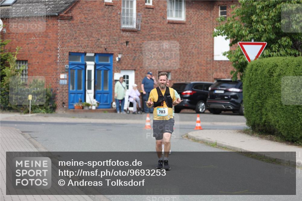10.05.2026 - 8. Wedeler Halbmarathon Andreas Tolksdorf http://msf.ph/oto/9693253 10.05.2026 10:18:38 Laufen 783, 226 meine-sportfotos.de