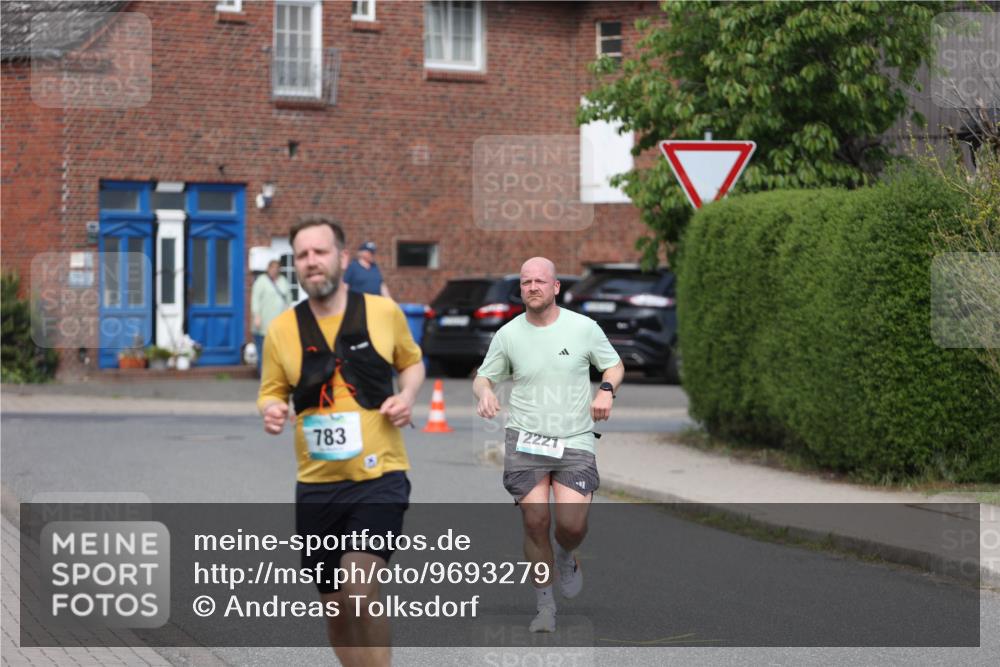 10.05.2026 - 8. Wedeler Halbmarathon Andreas Tolksdorf http://msf.ph/oto/9693279 10.05.2026 10:18:41 Laufen 783, 2221, 226 meine-sportfotos.de