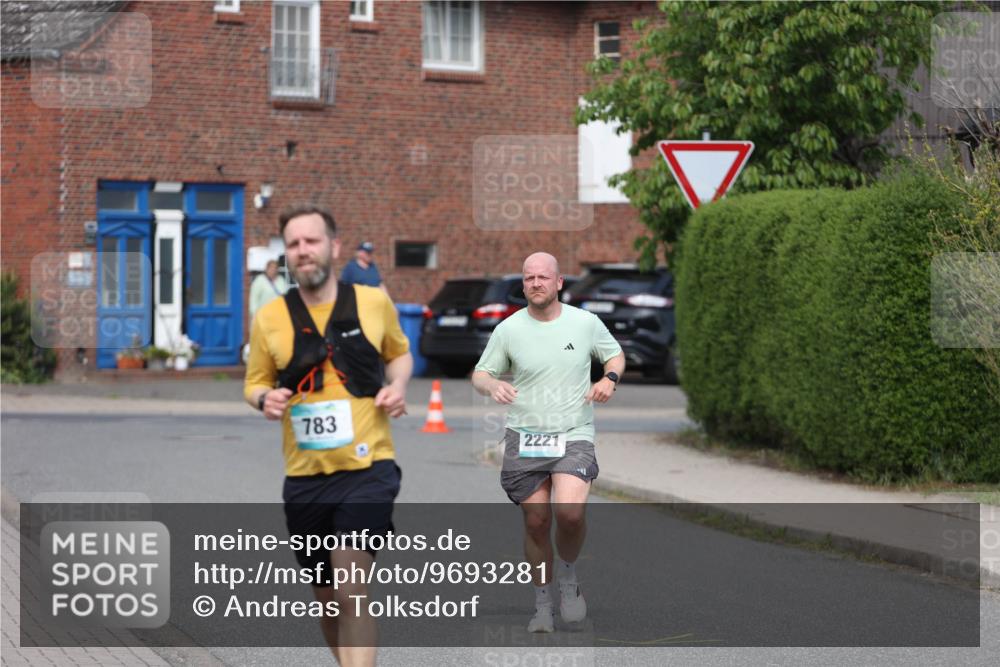 10.05.2026 - 8. Wedeler Halbmarathon Andreas Tolksdorf http://msf.ph/oto/9693281 10.05.2026 10:18:41 Laufen 783, 2221, 226 meine-sportfotos.de