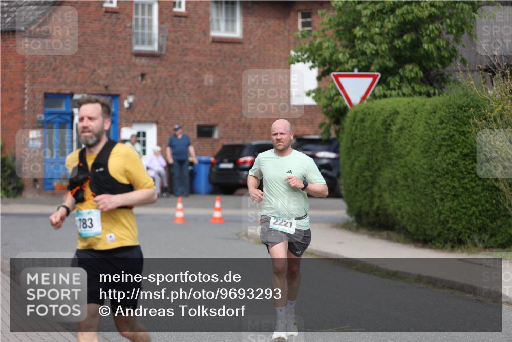 10.05.2026 - 8. Wedeler Halbmarathon Andreas Tolksdorf http://msf.ph/oto/9693293 10.05.2026 10:18:42 Laufen 783, 2221, 22 meine-sportfotos.de