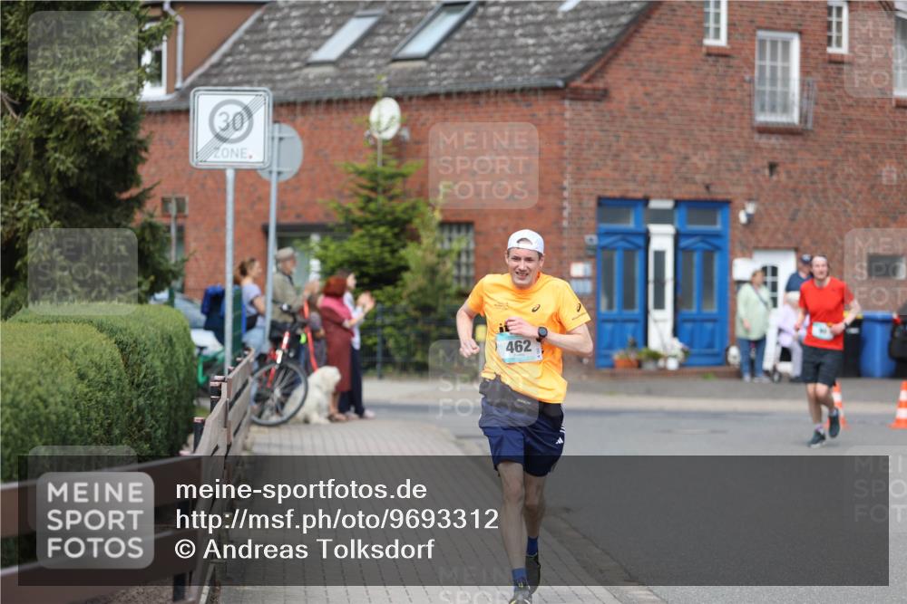 10.05.2026 - 8. Wedeler Halbmarathon Andreas Tolksdorf http://msf.ph/oto/9693312 10.05.2026 10:18:52 Laufen 30, 462 meine-sportfotos.de