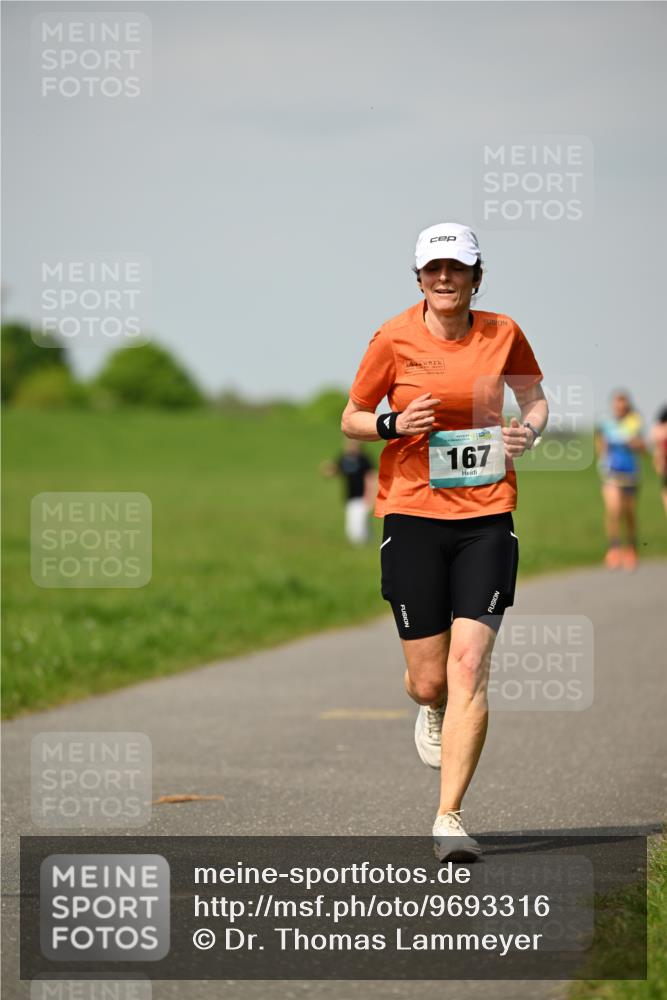 10.05.2026 - 8. Wedeler Halbmarathon Dr. Thomas Lammeyer http://msf.ph/oto/9693316 10.05.2026 11:17:37 Laufen 167 meine-sportfotos.de