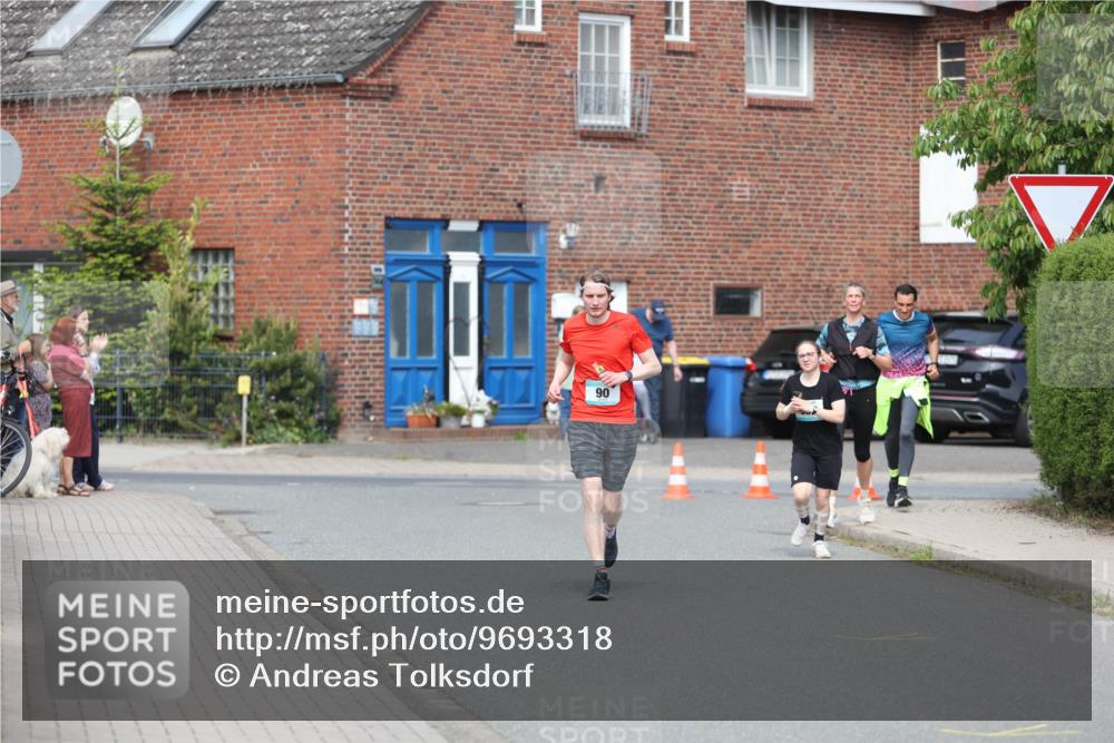 10.05.2026 - 8. Wedeler Halbmarathon Andreas Tolksdorf http://msf.ph/oto/9693318 10.05.2026 10:18:55 Laufen 90 meine-sportfotos.de