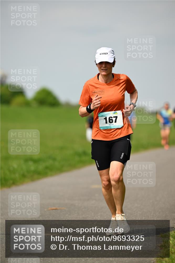 10.05.2026 - 8. Wedeler Halbmarathon Dr. Thomas Lammeyer http://msf.ph/oto/9693325 10.05.2026 11:17:38 Laufen 167 meine-sportfotos.de