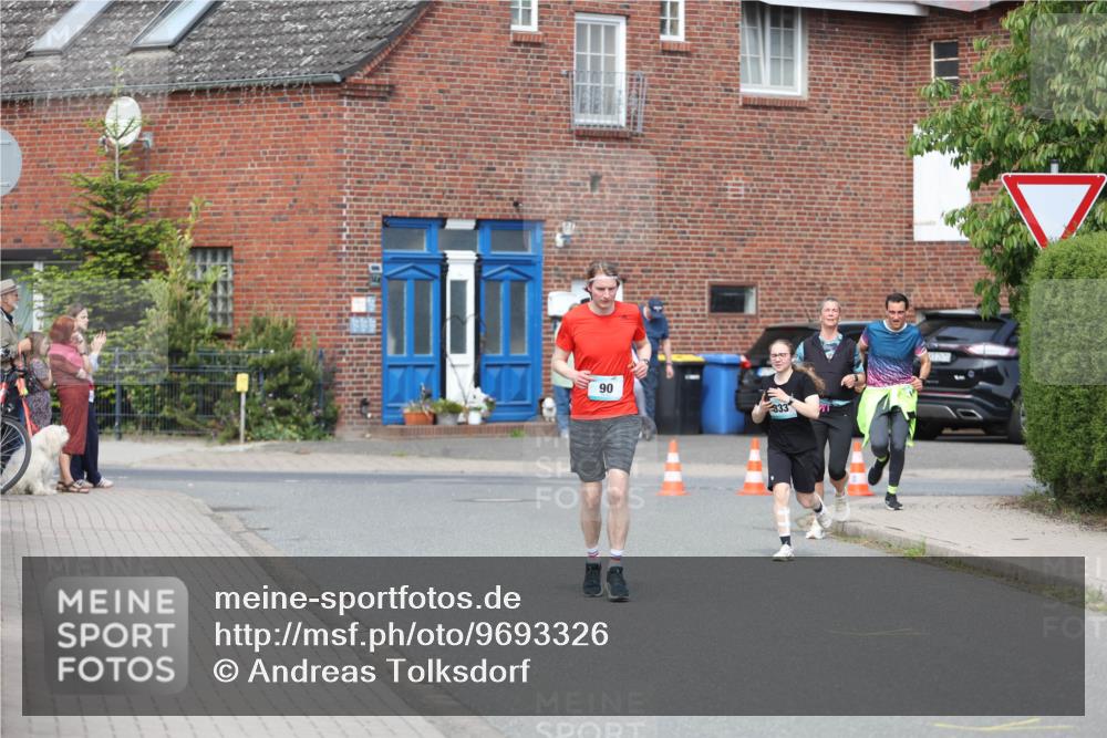 10.05.2026 - 8. Wedeler Halbmarathon Andreas Tolksdorf http://msf.ph/oto/9693326 10.05.2026 10:18:55 Laufen 90, 833 meine-sportfotos.de