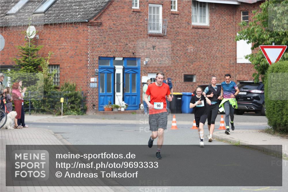 10.05.2026 - 8. Wedeler Halbmarathon Andreas Tolksdorf http://msf.ph/oto/9693333 10.05.2026 10:18:55 Laufen 90, 030 meine-sportfotos.de