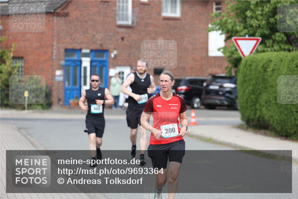 10.05.2026 - 8. Wedeler Halbmarathon Andreas Tolksdorf http://msf.ph/oto/9693364 10.05.2026 10:19:08 Laufen 982, 200 meine-sportfotos.de