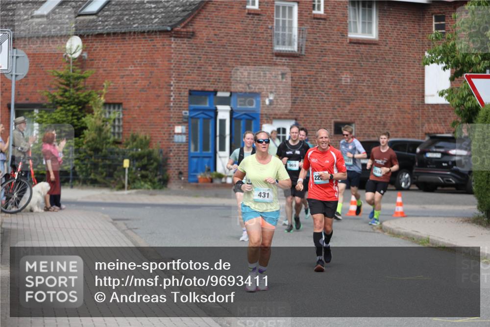 10.05.2026 - 8. Wedeler Halbmarathon Andreas Tolksdorf http://msf.ph/oto/9693411 10.05.2026 10:19:20 Laufen 431, 969, 22, 131 meine-sportfotos.de