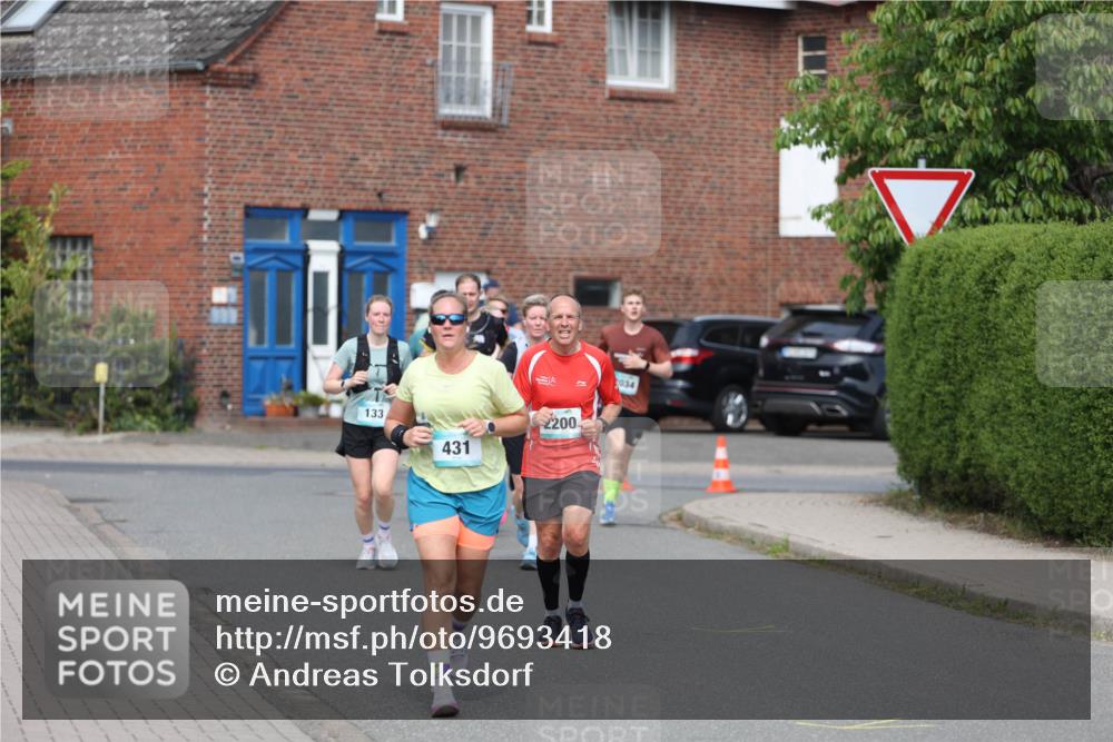 10.05.2026 - 8. Wedeler Halbmarathon Andreas Tolksdorf http://msf.ph/oto/9693418 10.05.2026 10:19:20 Laufen 133, 431, 2200, 034 meine-sportfotos.de
