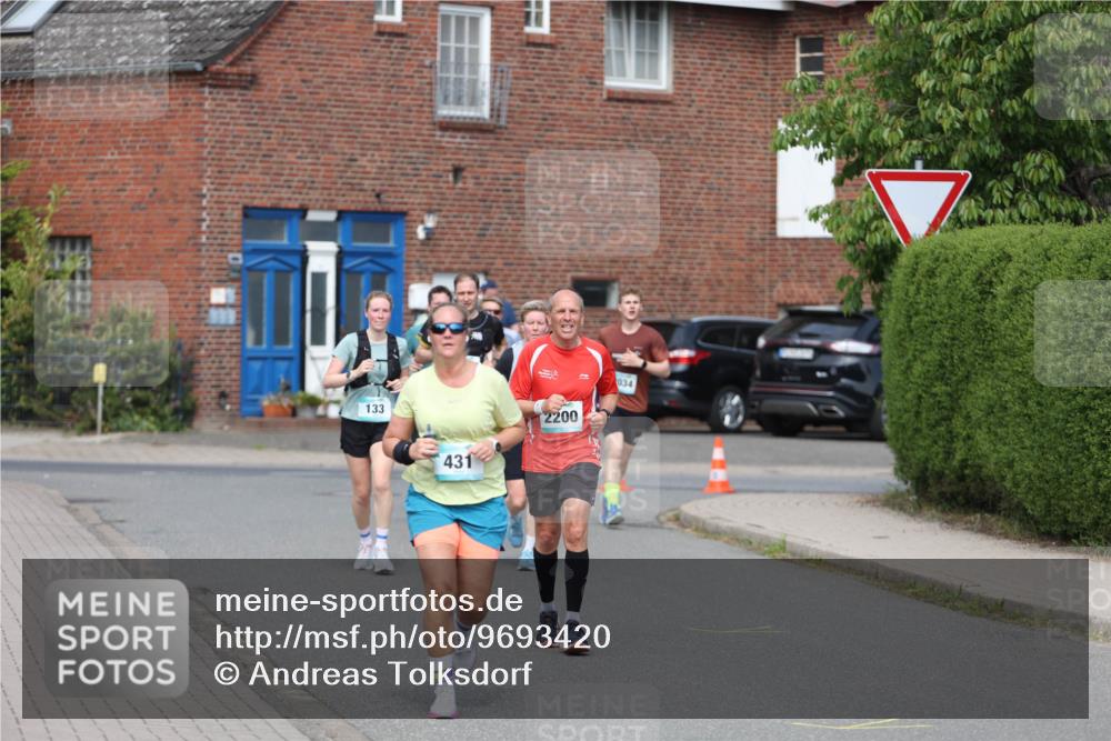 10.05.2026 - 8. Wedeler Halbmarathon Andreas Tolksdorf http://msf.ph/oto/9693420 10.05.2026 10:19:21 Laufen 133, 431, 2200, 034 meine-sportfotos.de