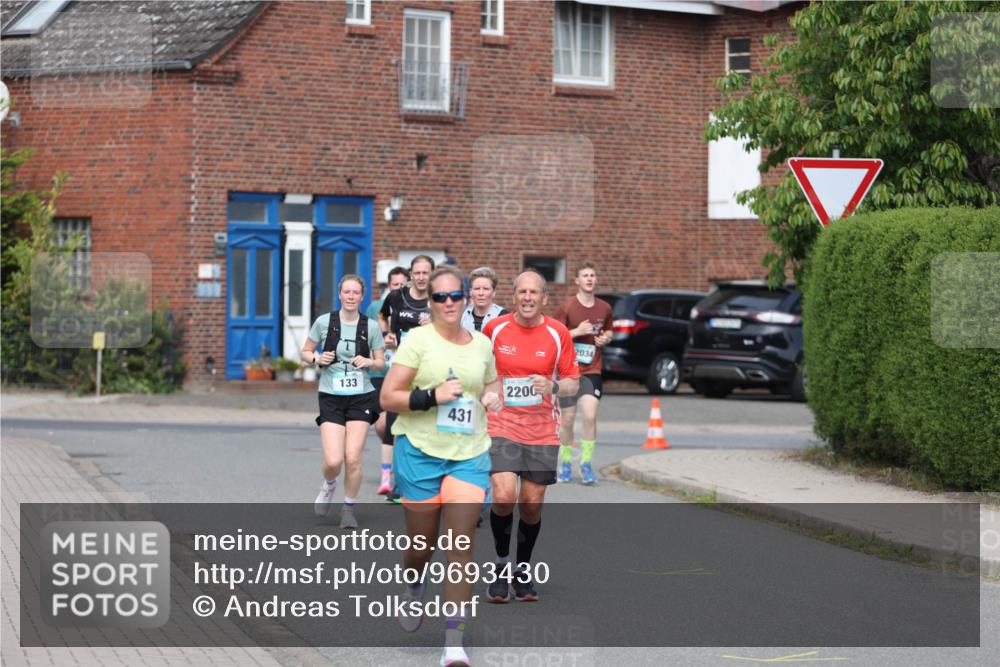 10.05.2026 - 8. Wedeler Halbmarathon Andreas Tolksdorf http://msf.ph/oto/9693430 10.05.2026 10:19:21 Laufen 133, 431, 2200, 2034 meine-sportfotos.de